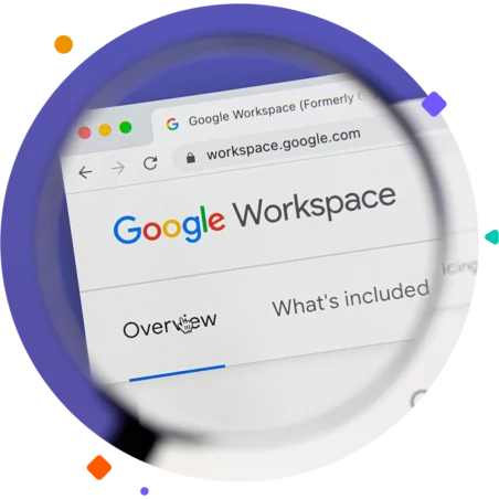 Computadora con desarrollos sobre google Workspace