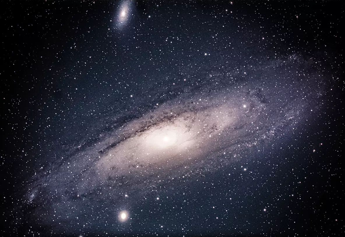 Galaxia, representando que científicos detectan señales de galaxia lejana gracias a Inteligencia Artificial