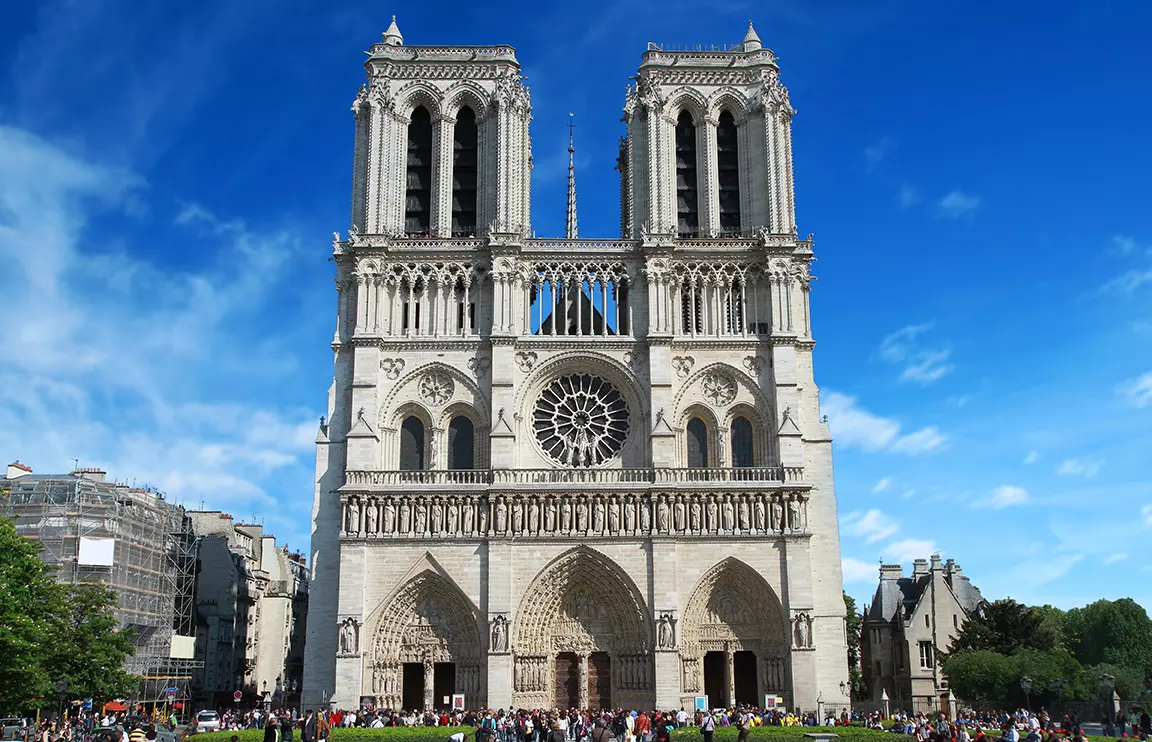 Catedral de Notre Dame, representando el videojuego podría ayudar en su reconstrucción
